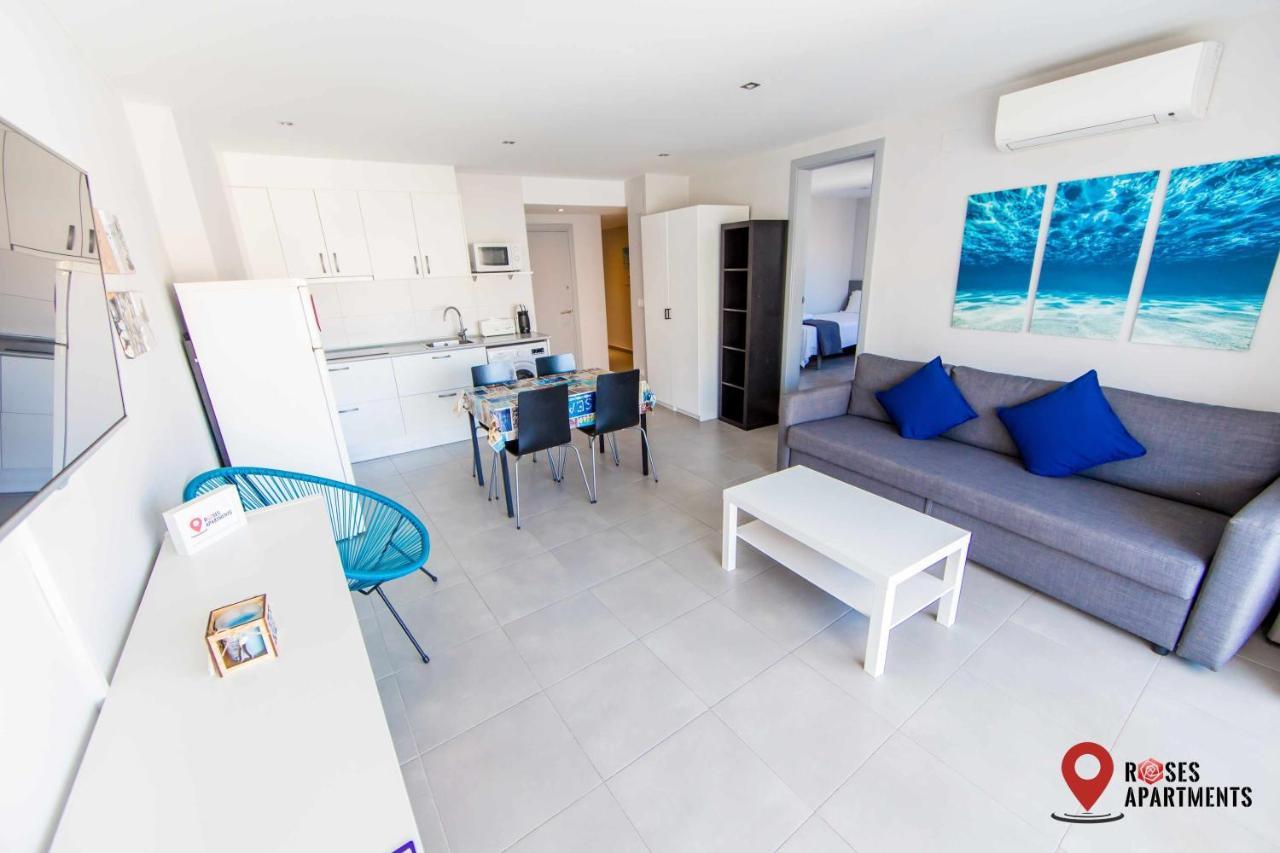 Roses Apartments Ocean 2 Habitaciones Vista Mar Lateral Kültér fotó